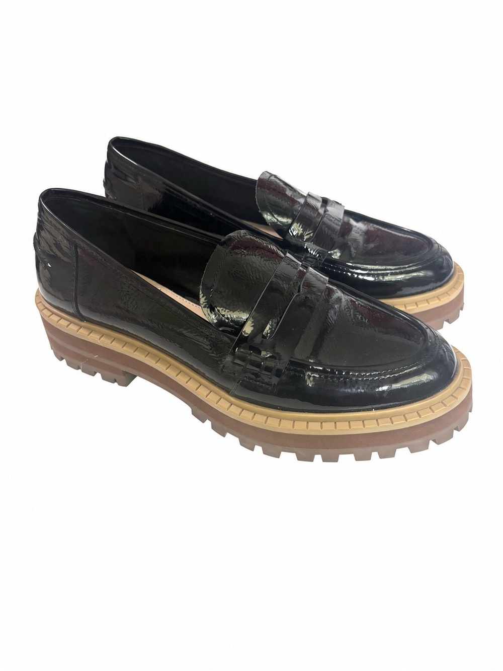 Vince Camuto McKella Black Patent Leather Lug Sole Loafers Size 6 Like New